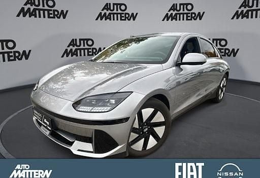 Gebraucht Hyundai Ioniq 6 Techniq 111 kW (151 PS) 2023 Curated silver metallic / met Limousine