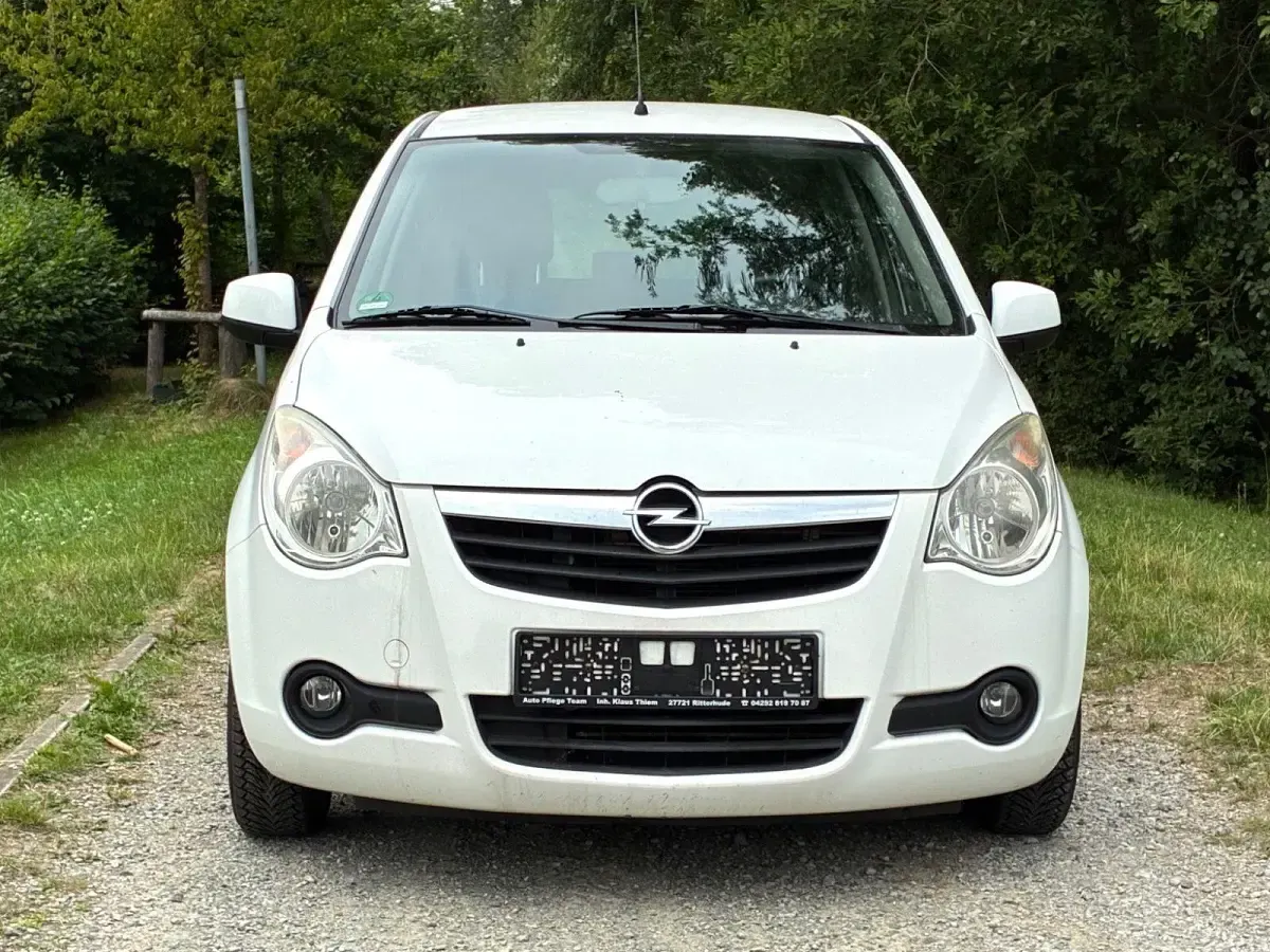 Gebraucht Opel Agila Edition 86 PS (63 kW) 2008 Galacticweiss/l: alpenweiss Kleinwagen