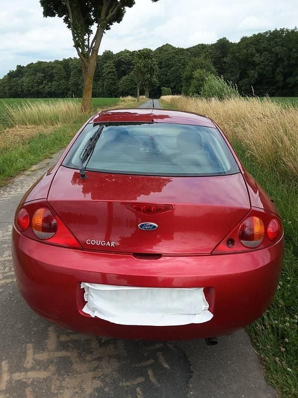 Second-hand Ford Cougar 131 CP (96 kW) 1999 Roșu Coupe