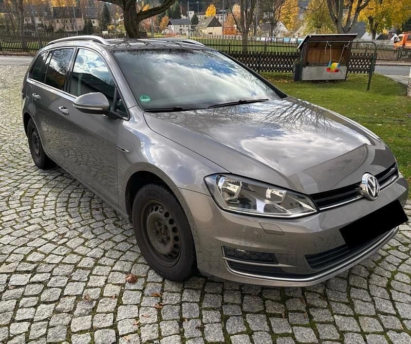 Grau Gebraucht 2015 VW Golf VII CLUB Kombi | 7.900 € (Superpreis) - Bild 1/4