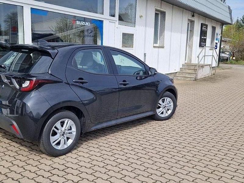 Gebraucht Mazda 2 Center-Line 116 PS (85 kW) 2024 Schwarz Limousine