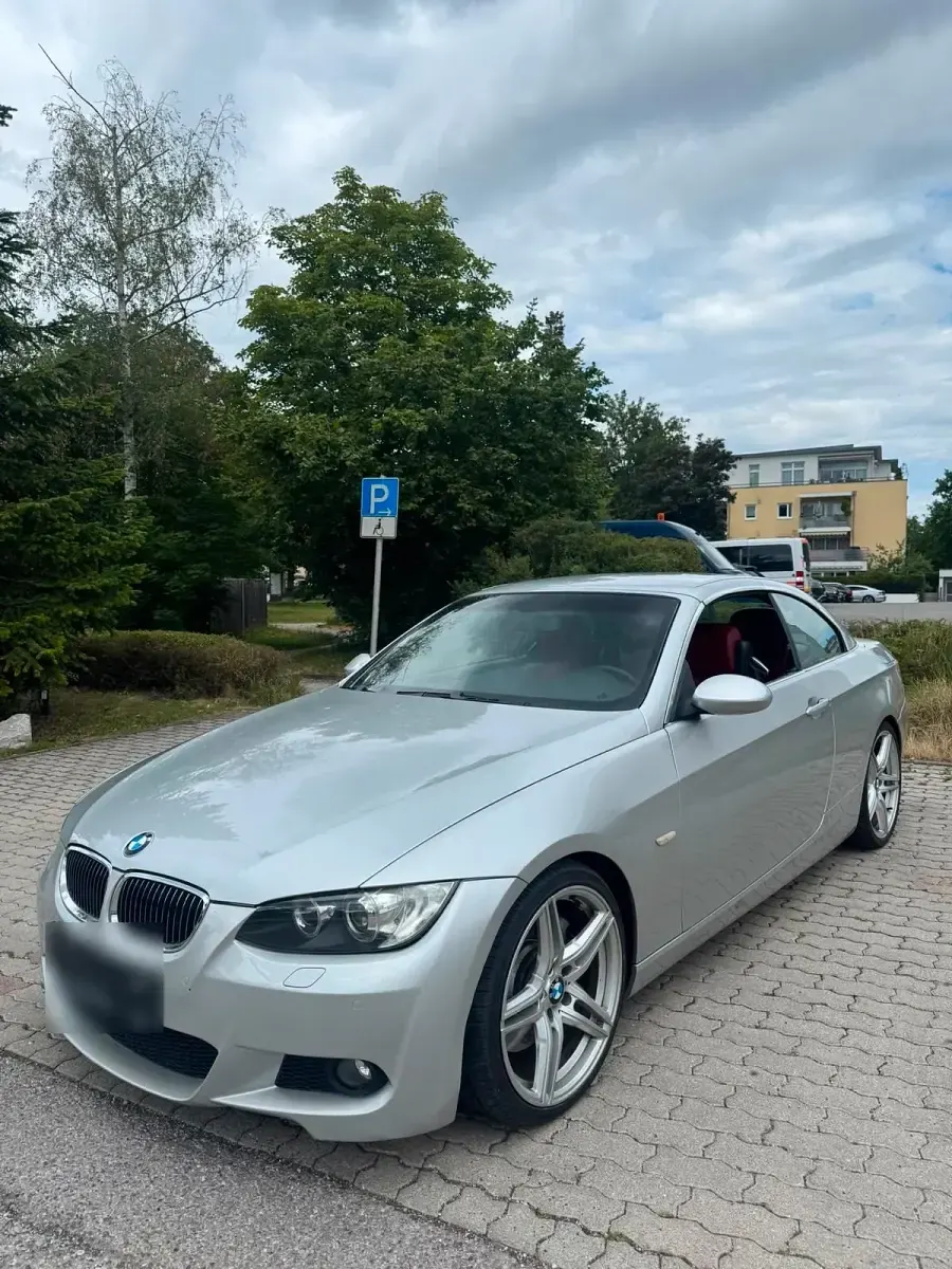 Gebraucht BMW 330 Cabriolet 272 PS (200 kW) 2008 Silber Cabrio