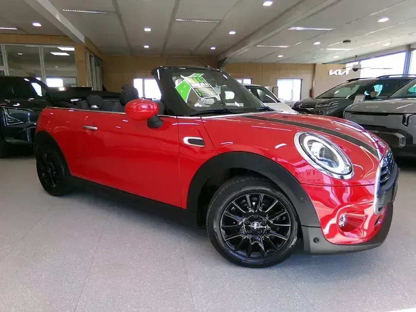 Gebraucht Mini One Cabriolet 102 PS (75 kW) 2020 Rot Cabrio