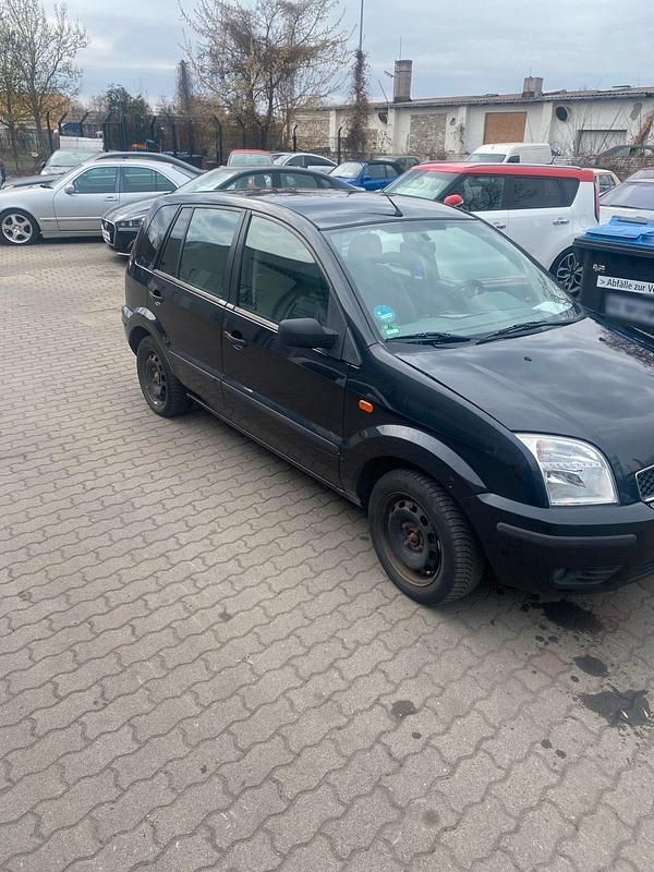 Gebraucht Ford Fusion 100 PS (73 kW) 2003 Schwarz Kleinwagen