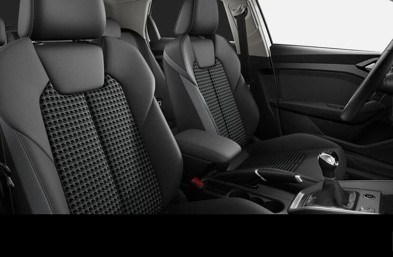 Gebraucht Audi A1 Comfort 95 PS (69 kW) 2024 Silber Kleinwagen