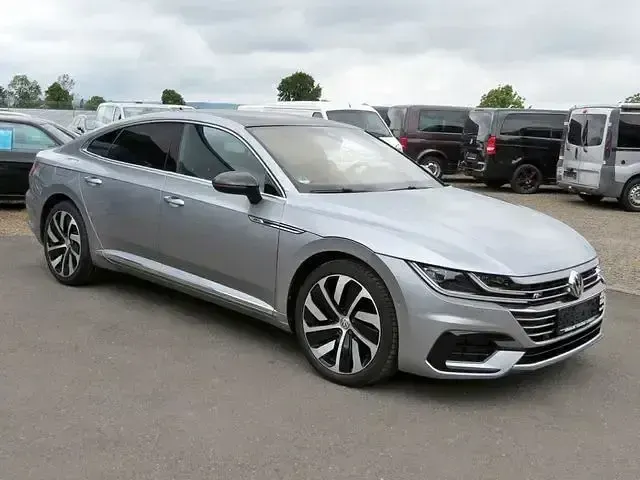 Gebraucht VW Arteon R-line 190 PS (139 kW) 2017 Pyritsilber metallic Kleinwagen