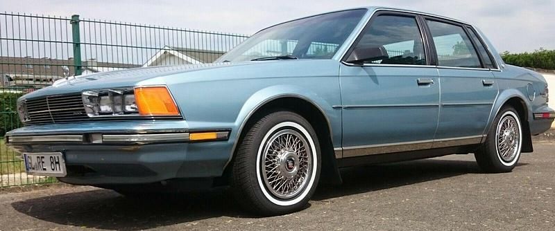 Blau Gebraucht 1986 Buick Century Limousine | 14.500 € - Bild 1/4