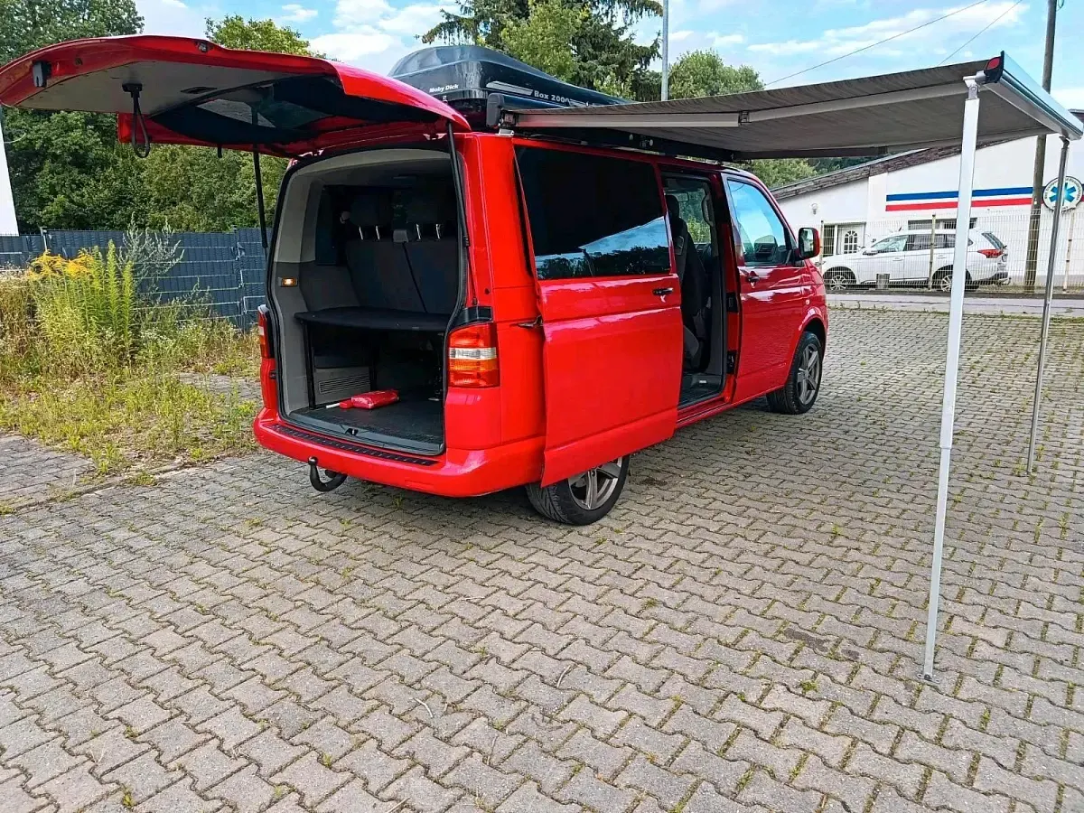 Gebraucht VW T5 131 PS (96 kW) 2008 Rot Van
