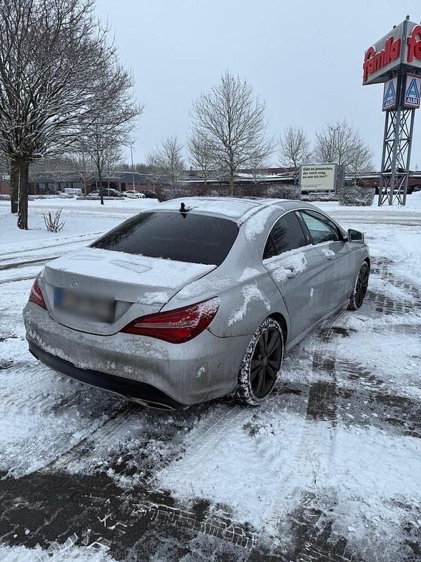 Gebraucht Mercedes CLA220 177 PS (130 kW) 2016 Grau Limousine