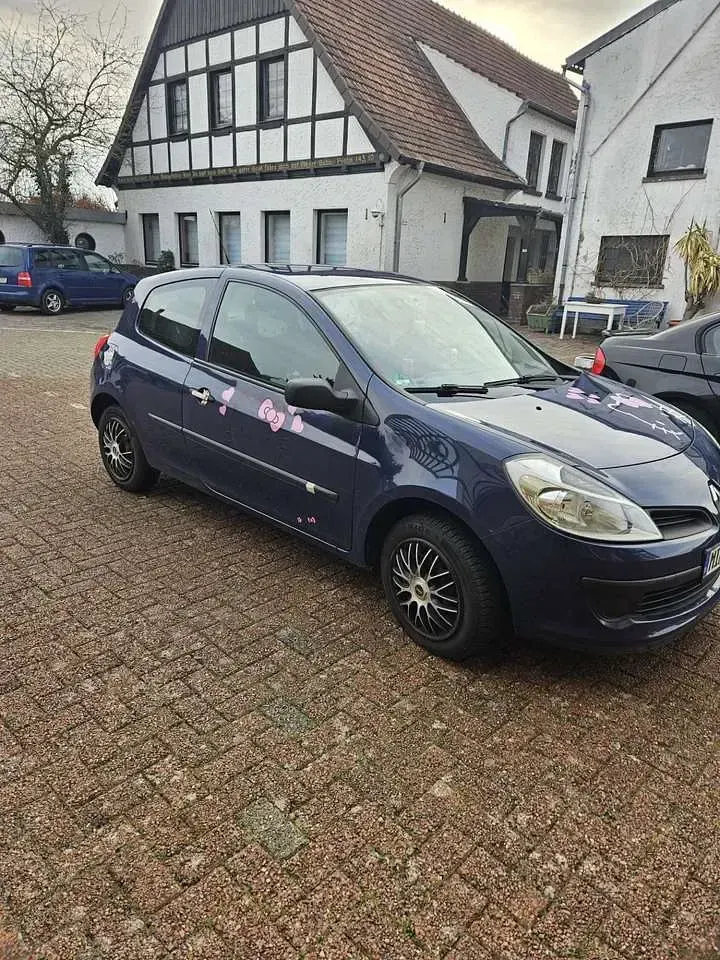Gebraucht Renault Clio II Campus 75 PS (55 kW) 2005 Limousine