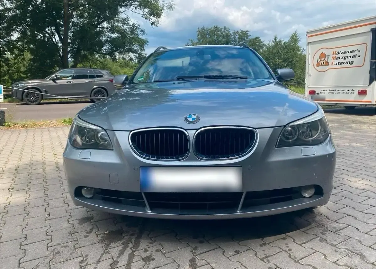 Gebraucht BMW 525 177 PS (130 kW) 2005 Silber Kombi