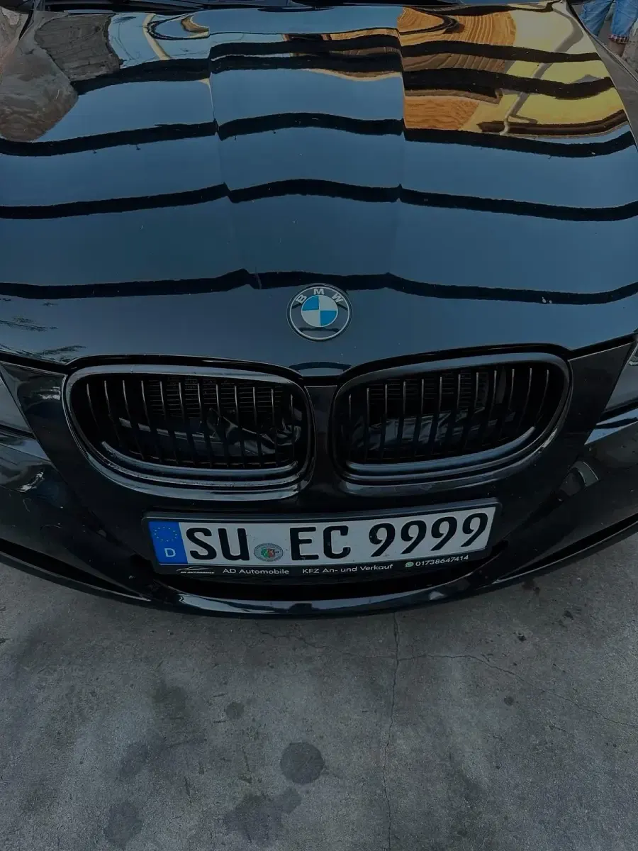 Gebraucht BMW 320 184 PS (135 kW) 2011 Schwarz Limousine