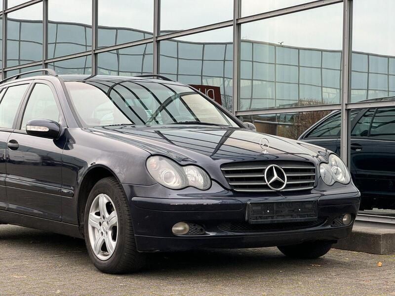 Blau Gebraucht 2002 Mercedes C180 Kombi | 2.111 € (Fairer Preis) - Bild 1/4