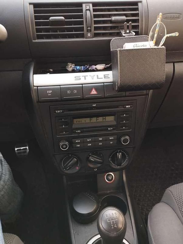 Gebraucht VW Fox Style 60 PS (44 kW) 2011 Silber Kleinwagen