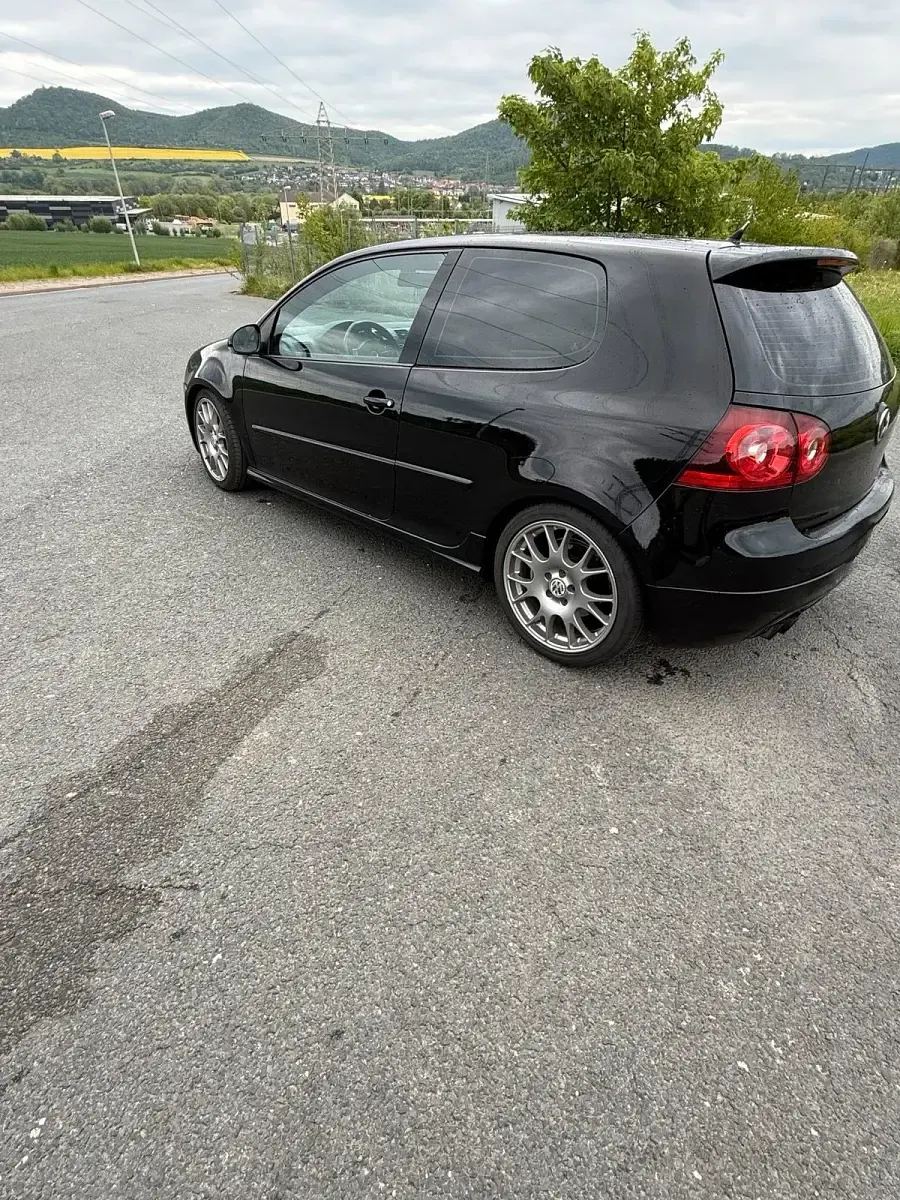 Gebraucht VW Golf V Edition 230 PS (169 kW) 2007 Schwarz Kleinwagen
