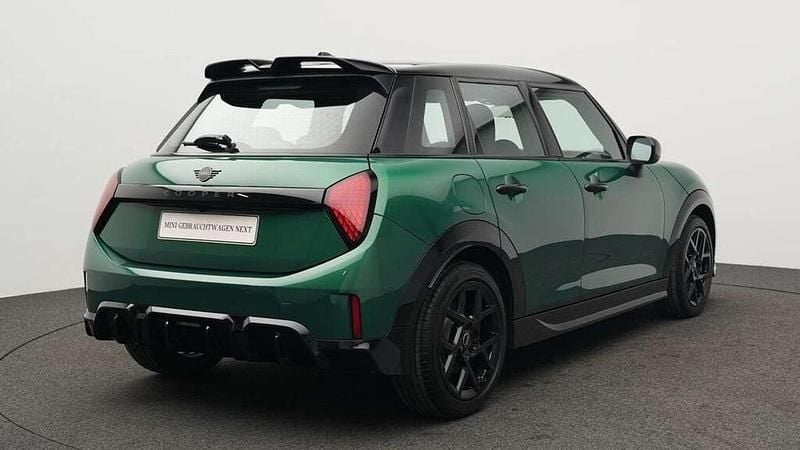 Second-hand Mini John Cooper Works 156 CP (114 kW) 2025 Verde Hatchback