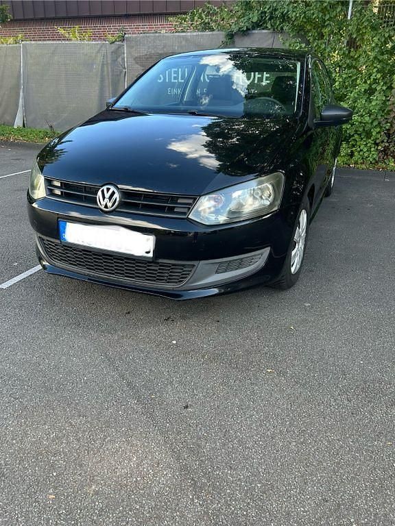 Schwarz Gebraucht 2011 VW Polo Trendline Kleinwagen | 5.400 € (Guter Preis) - Bild 1/4