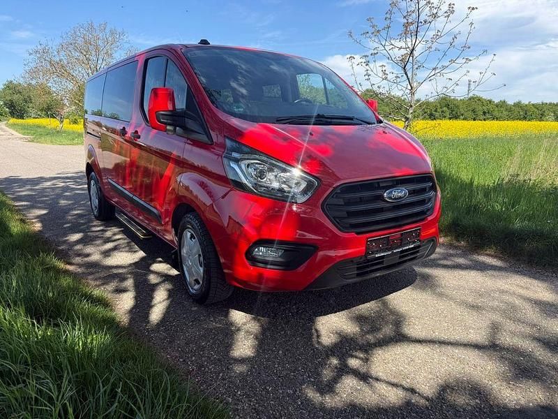 Gebraucht Ford Transit Custom 131 PS (96 kW) 2019 Rot Limousine