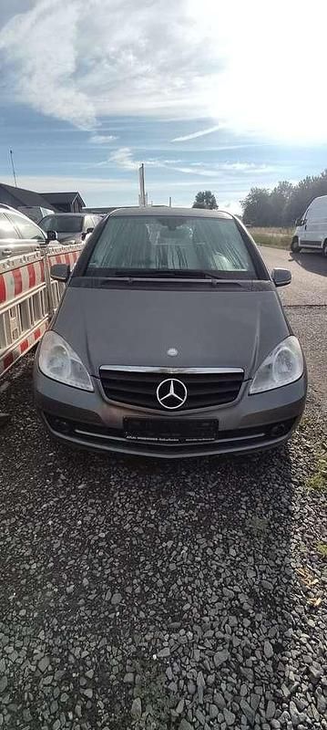 Gebraucht Mercedes A160 Avantgarde 95 PS (69 kW) 2009 Limousine