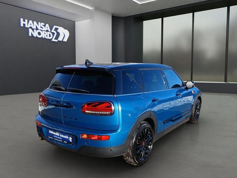 Gebraucht Mini Cooper Clubman Classic 136 PS (100 kW) 2021 Blau / island blue (metallic) Kombi