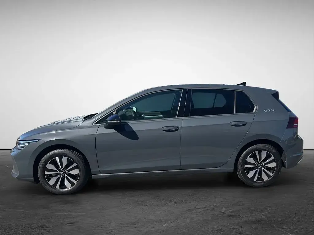 Gebraucht VW Golf VIII Goal 150 PS (110 kW) 2024 Oryxweiß perlmutteffekt Limousine