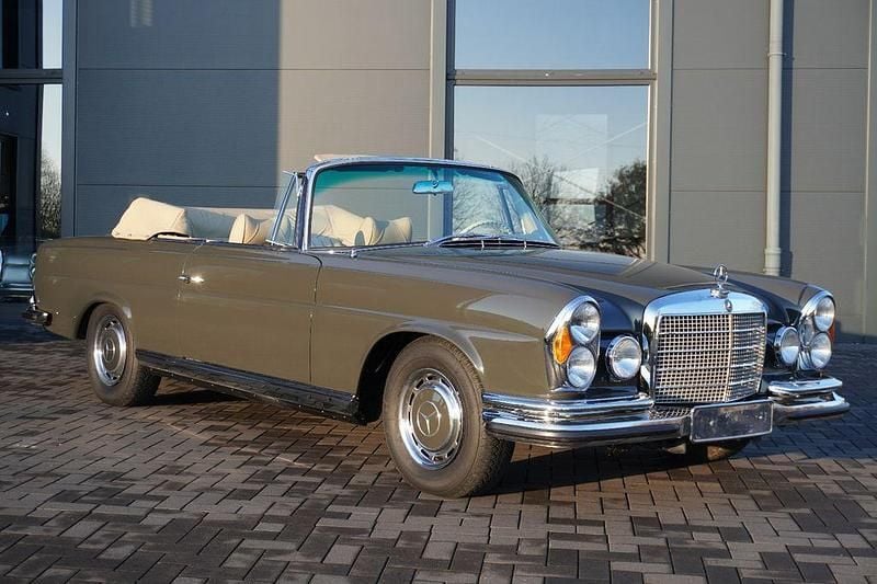 Gebraucht Mercedes W111 SE 200 PS (147 kW) 1970 Grau Cabrio