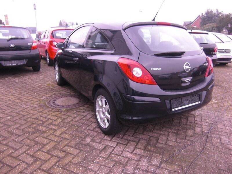 Gebraucht Opel Corsa Selection 69 PS (50 kW) 2013 Kleinwagen