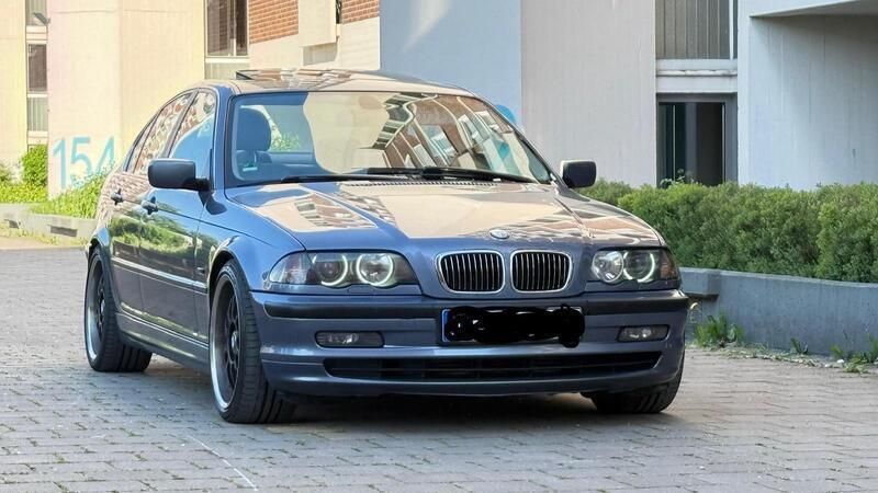 Gebraucht 2001 BMW 330 M Sport Limousine | 3.700 € (Fairer Preis) - Bild 1/4