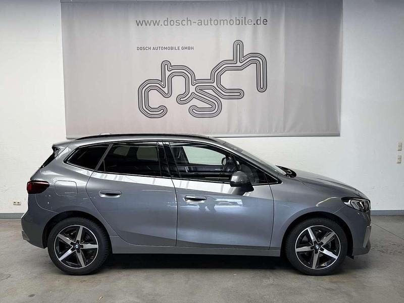 Gebraucht BMW 218 Luxury Line 136 PS (100 kW) 2024 Skyscraper grau Van / Kleinbus