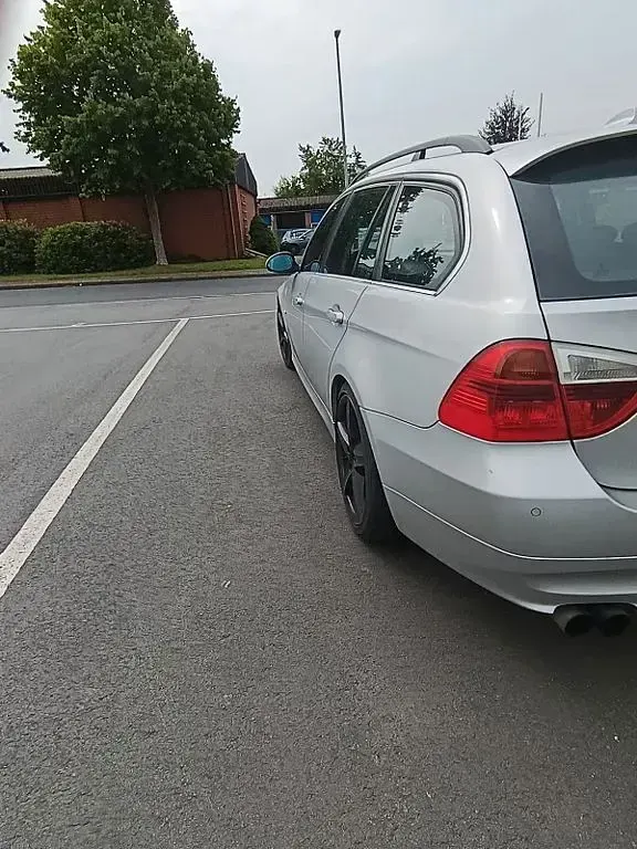 Gebraucht BMW 330 Performance 231 PS (169 kW) 2006 Silber Kombi