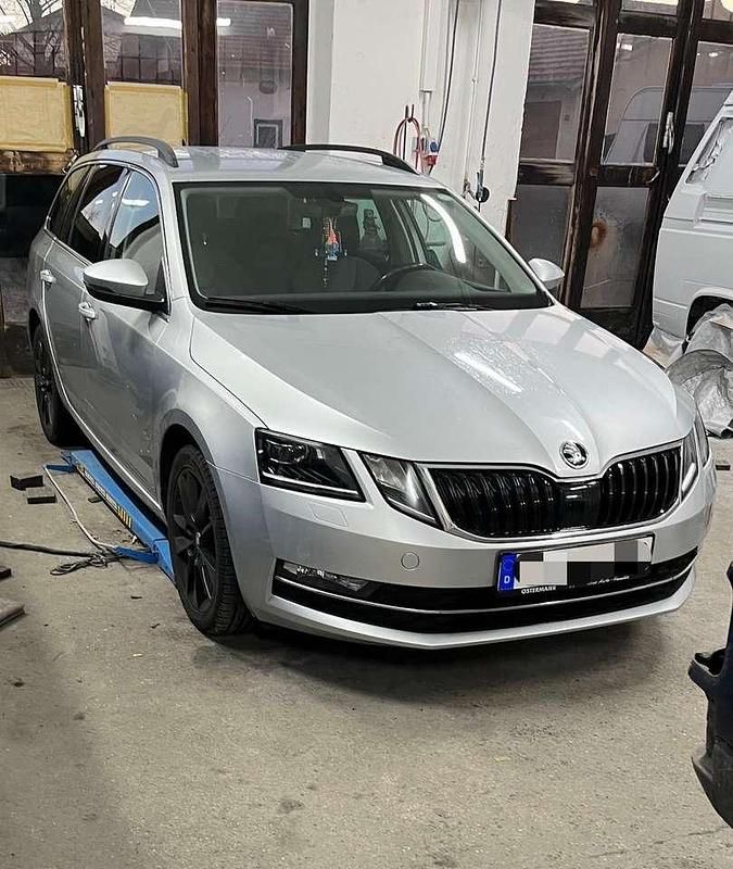 Gebraucht Skoda Octavia Style 150 PS (110 kW) 2018 Grau Kombi