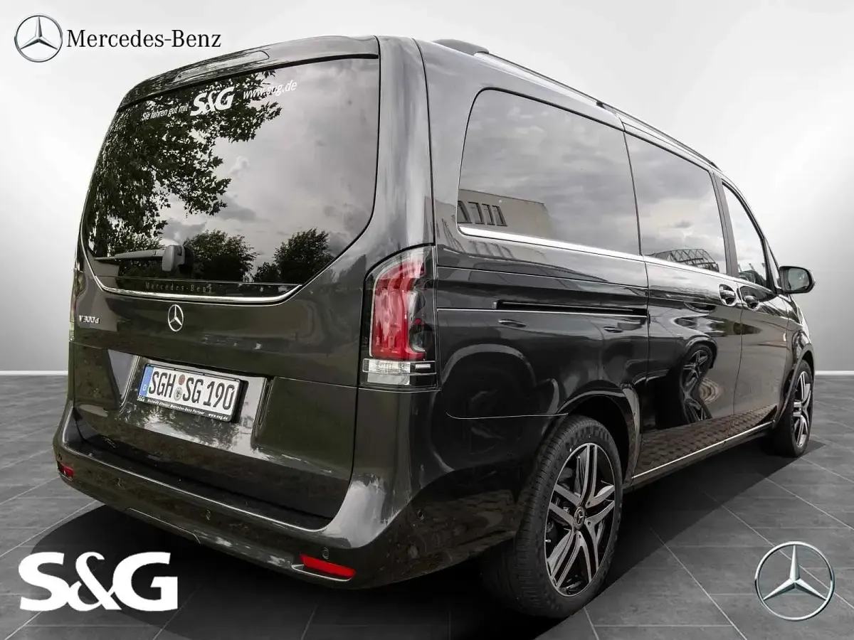 Gebraucht Mercedes V300 Avantgarde 237 PS (174 kW) 2025 Graphitgrau metallic Van / Kleinbus