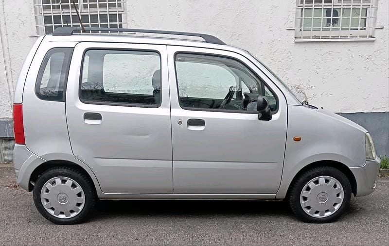 Gebraucht Opel Agila 60 PS (44 kW) 2005 Grau Van / Kleinbus