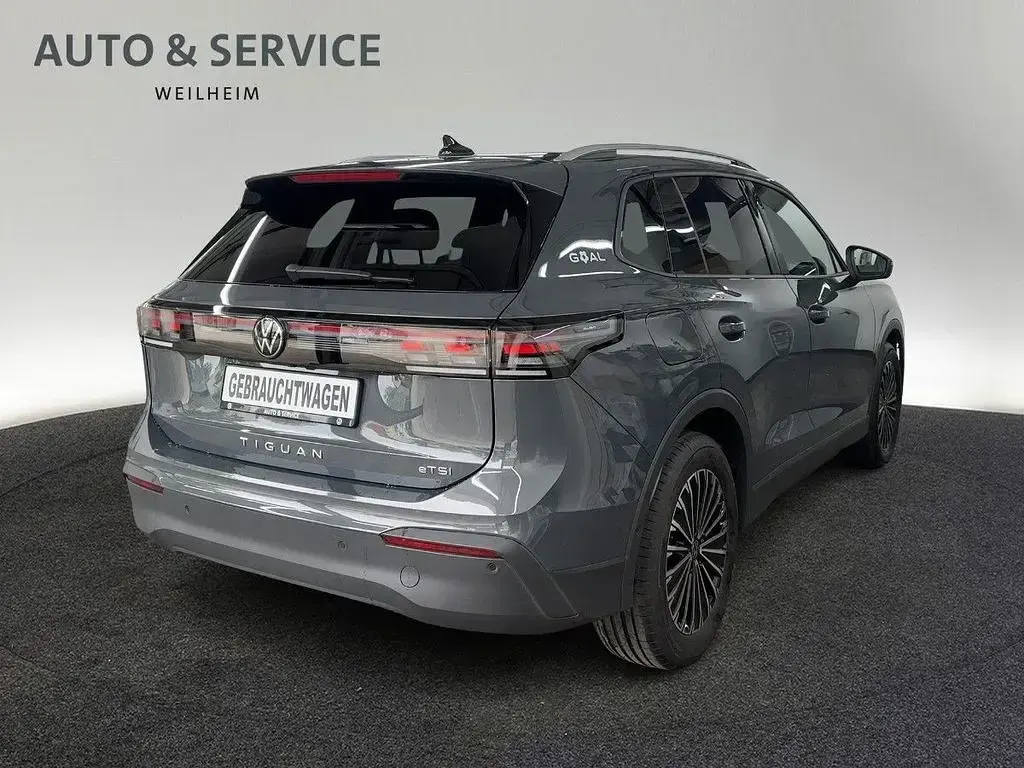 Gebraucht VW Tiguan Goal 150 PS (110 kW) 2025 Grau SUV