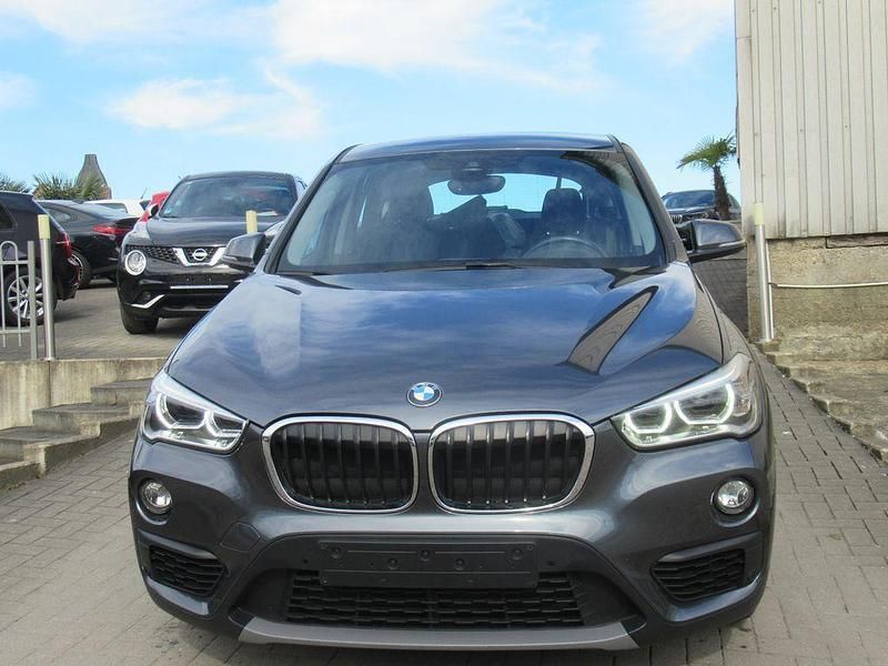 Grau Gebraucht 2015 BMW X1 Advantage SUV | 13.890 € (Fairer Preis) - Bild 1/4