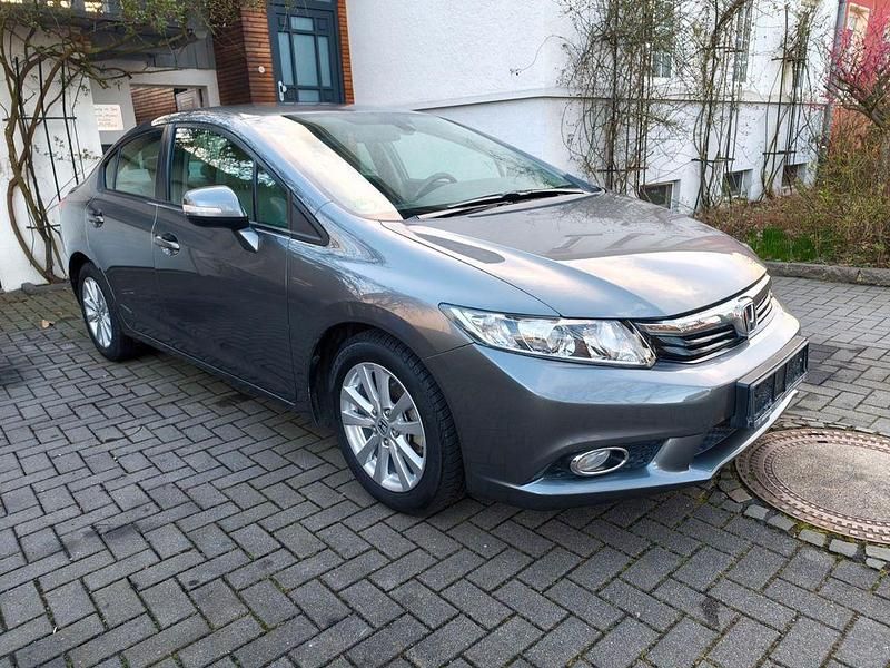 Gebraucht Honda Civic Comfort 141 PS (103 kW) 2013 Blau Limousine