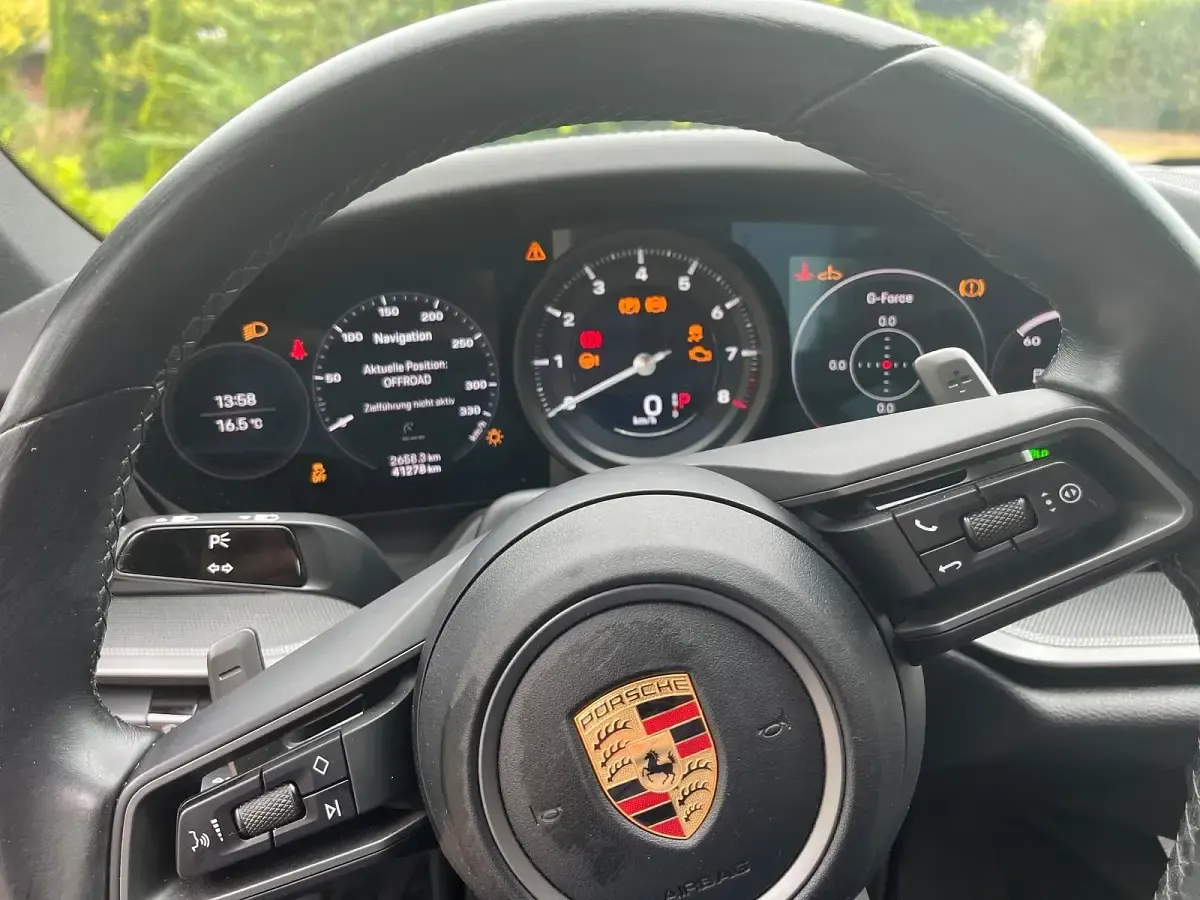 Gebraucht Porsche 992 385 PS (283 kW) 2020 Schwarz Cabrio