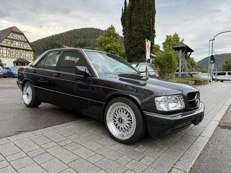 Gebraucht Mercedes 190 122 PS (89 kW) 1992 Schwarz Limousine
