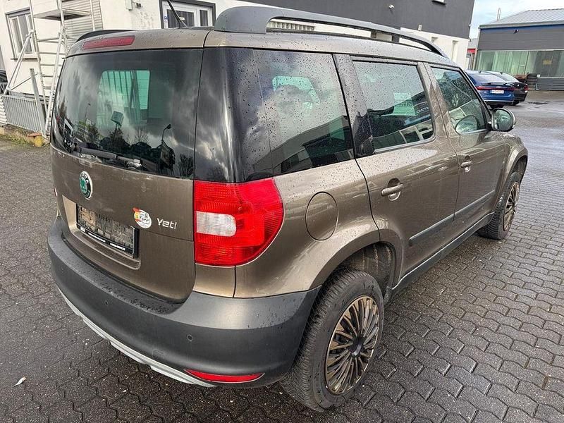 Gebraucht Skoda Yeti 105 PS (77 kW) 2012 Braun SUV