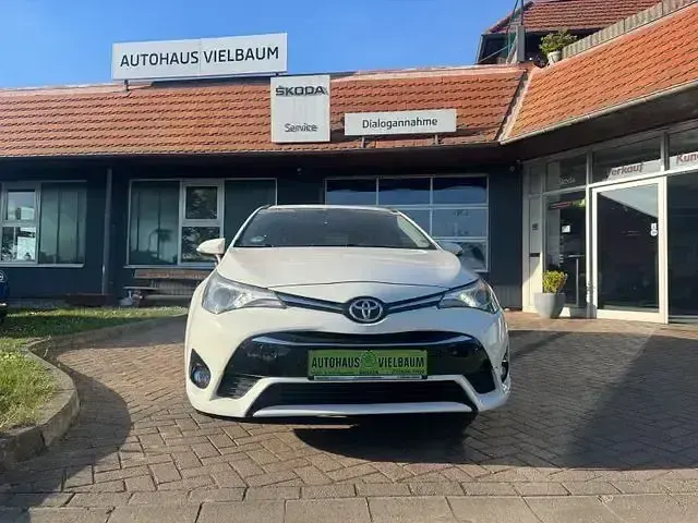 Gebraucht Toyota Avensis Edition-S 147 PS (108 kW) 2016 Weiß Kombi