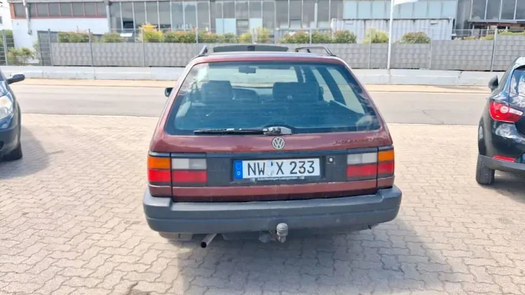 Gebraucht VW Passat 90 PS (66 kW) 1990 Rot