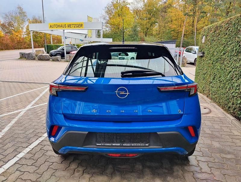 Gebraucht Opel Mokka-e Edition 100 kW (136 PS) 2022 Perl blau/voltaik blau SUV