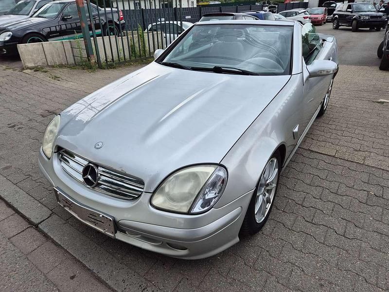 Grau Gebraucht 2003 Mercedes SLK200 Cabrio | 6.601 € (Fairer Preis) - Bild 1/4