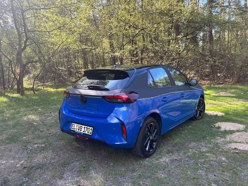 Gebraucht Opel Corsa-e 114 kW (156 PS) 2024 Voltaic blue met Kleinwagen
