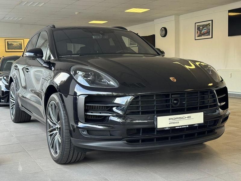 Schwarz Gebraucht 2019 Porsche Macan S SUV | 48.990 € (Fairer Preis) - Bild 1/4