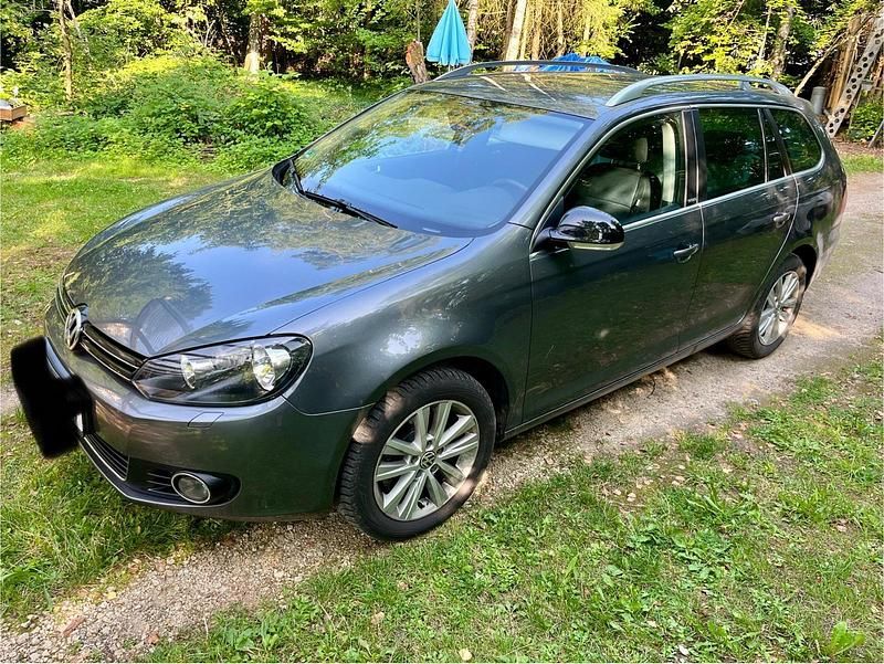Grau Gebraucht 2012 VW Golf VI Style Kombi | 6.900 € (Etwas zu teuer) - Bild 1/4
