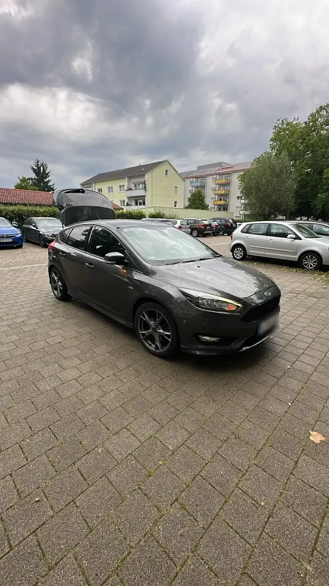 Gebraucht Ford Focus ST-Line 182 PS (133 kW) 2018 Limousine