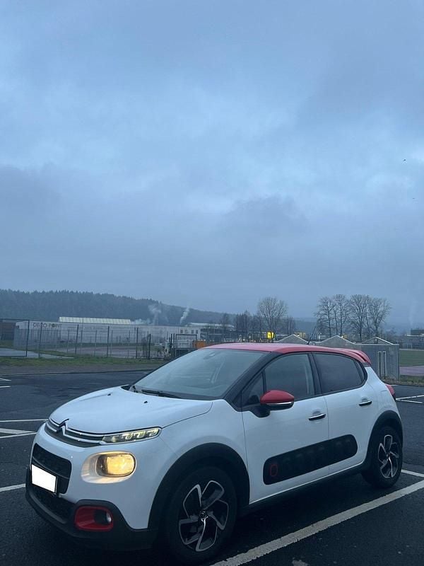 Gebraucht Citroën C3 Shine 110 PS (80 kW) 2018 Weiß Kleinwagen