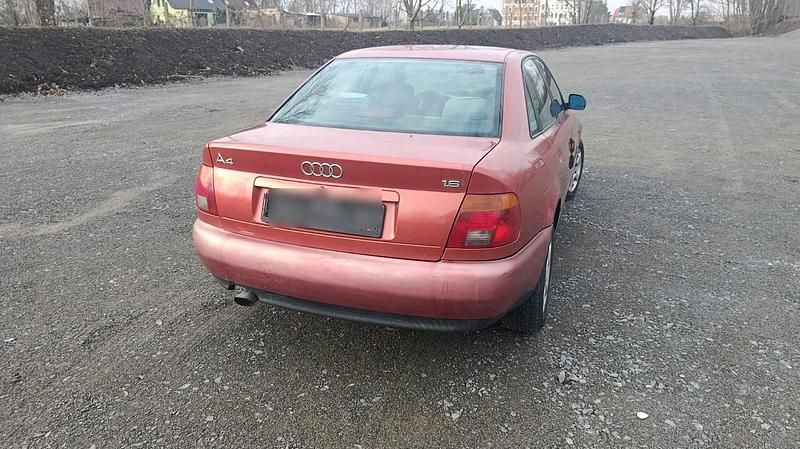 Gebraucht Audi A4 100 PS (73 kW) 1995 Rot Limousine