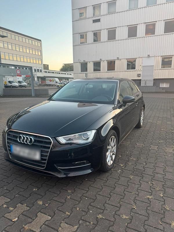 Schwarz Gebraucht 2013 Audi A3 Limousine | 7.900 € (Fairer Preis) - Bild 1/4